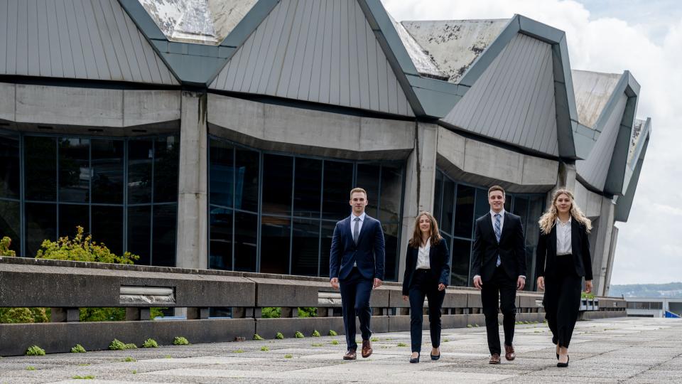 The team of the Ruhr-University Bochum for the 31st Willem C. Vis Moot Court. 